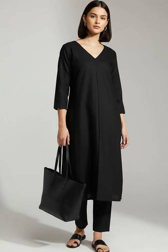 smart women kurta with trousers