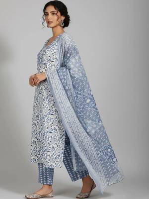 formal women printed kurta with trousers with dupatta 2