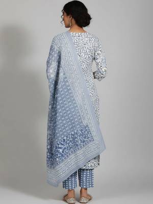 formal women printed kurta with trousers with dupatta 5