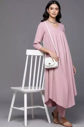 smart women kurta with trousers