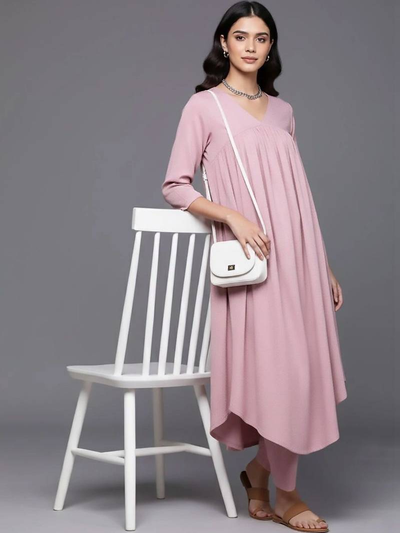 smart women kurta with trousers