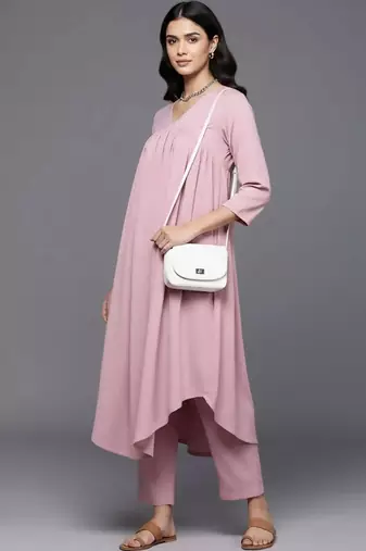 smart women kurta with trousers