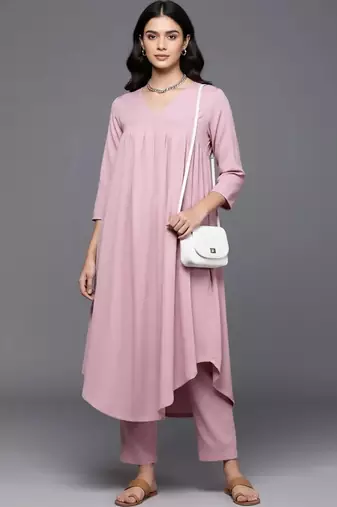 smart women kurta with trousers