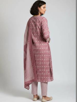 tailored women printed kurta with trousers with dupatta 2