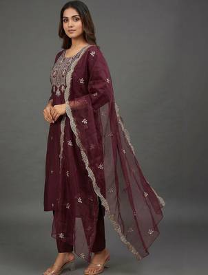 workwear women embroidered kurta with trousers with dupatta 2