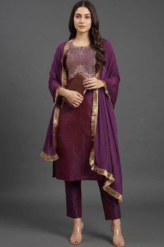 everyday workwear women embroidered kurta with trousers with dupatta