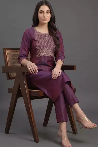 everyday workwear women embroidered kurta with trousers with dupatta