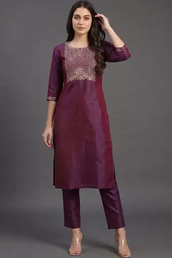 everyday workwear women embroidered kurta with trousers with dupatta