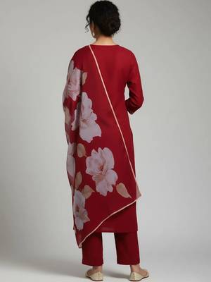 everyday workwear women kurta with trousers with dupatta 2