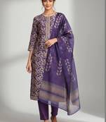 structured women printed kurta with trousers with dupatta