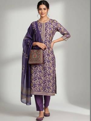 structured women printed kurta with trousers with dupatta 4
