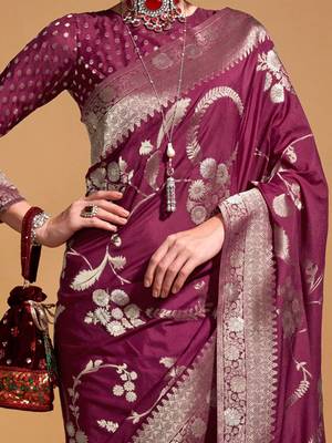 burgundy floral zari poly georgette banarasi saree 4