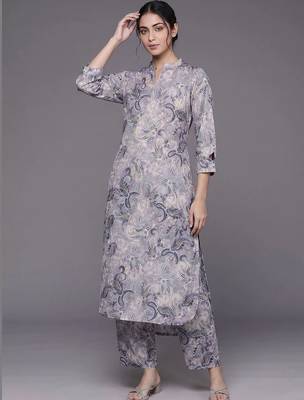 tailored women printed kurta with trousers 1