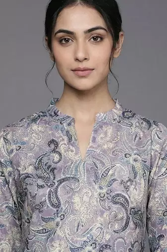 tailored women printed kurta with trousers