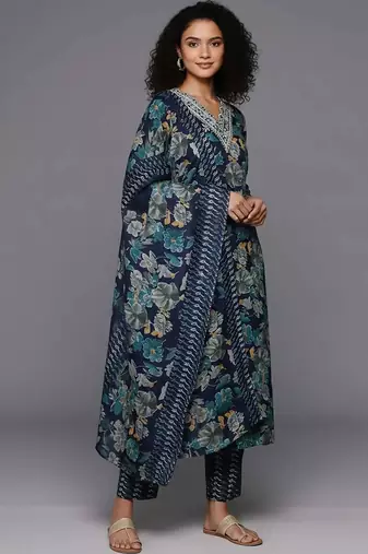 formal women printed kurta with trousers with dupatta
