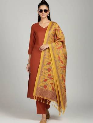 smart women kurta with trousers with dupatta 6