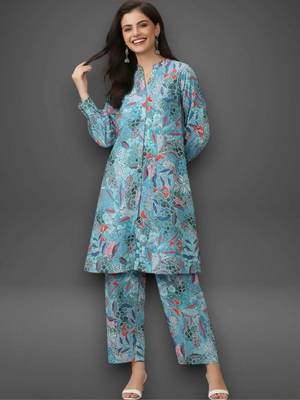 workwear women printed kurta with trousers 5