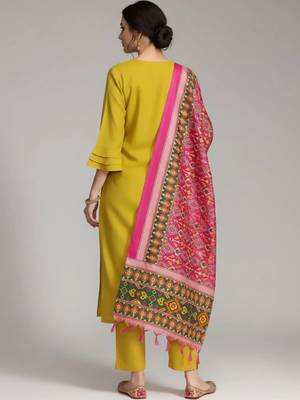 structured women embroidered kurta with trousers with dupatta 2