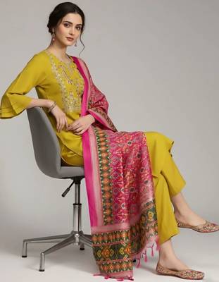 structured women embroidered kurta with trousers with dupatta 6