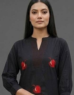 everyday workwear women embroidered kurta with palazzos 3