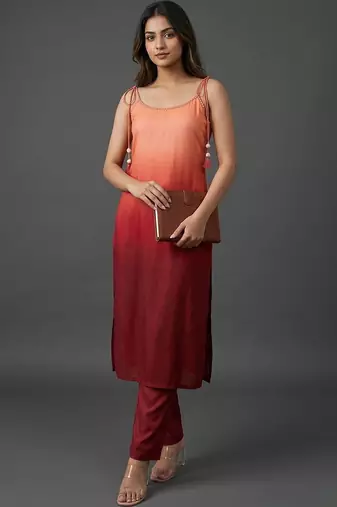 structured women dyed kurta with trousers