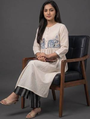 tailored women embroidered kurta with palazzos 3