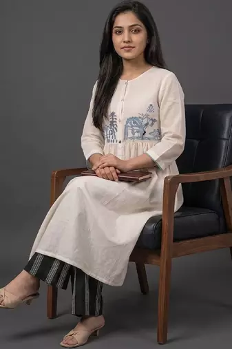 tailored women embroidered kurta with palazzos