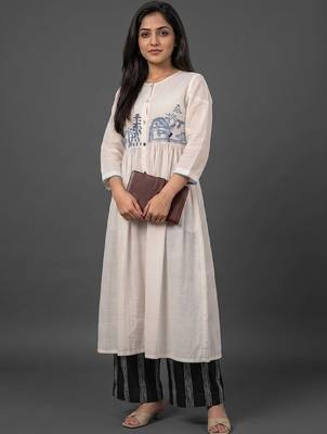tailored women embroidered kurta with palazzos 4
