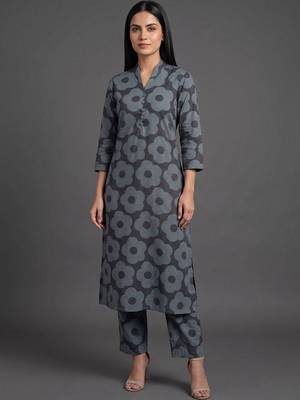 tailored women printed kurta with trousers 2