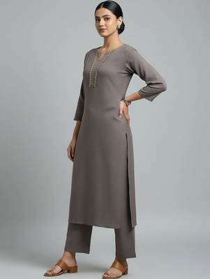 tailored women kurta with trousers 1