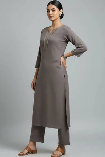 tailored women kurta with trousers