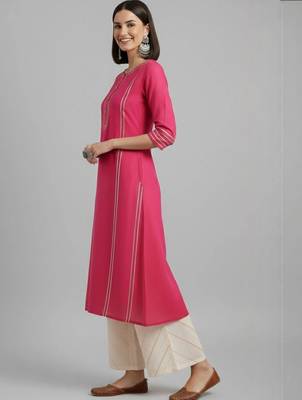 women striped regular cotton kurta with palazzos 2