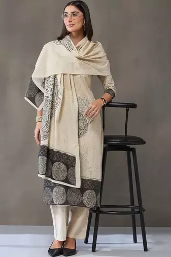 structured women printed kurta with trousers with dupatta