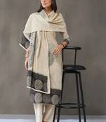 structured women printed kurta with trousers with dupatta