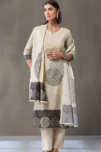 structured women printed kurta with trousers with dupatta