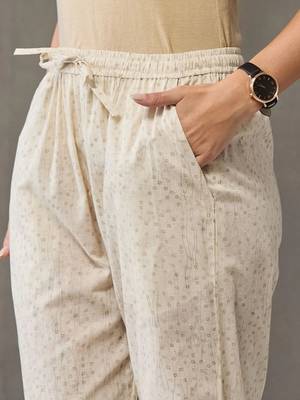 structured women printed kurta with trousers with dupatta 4