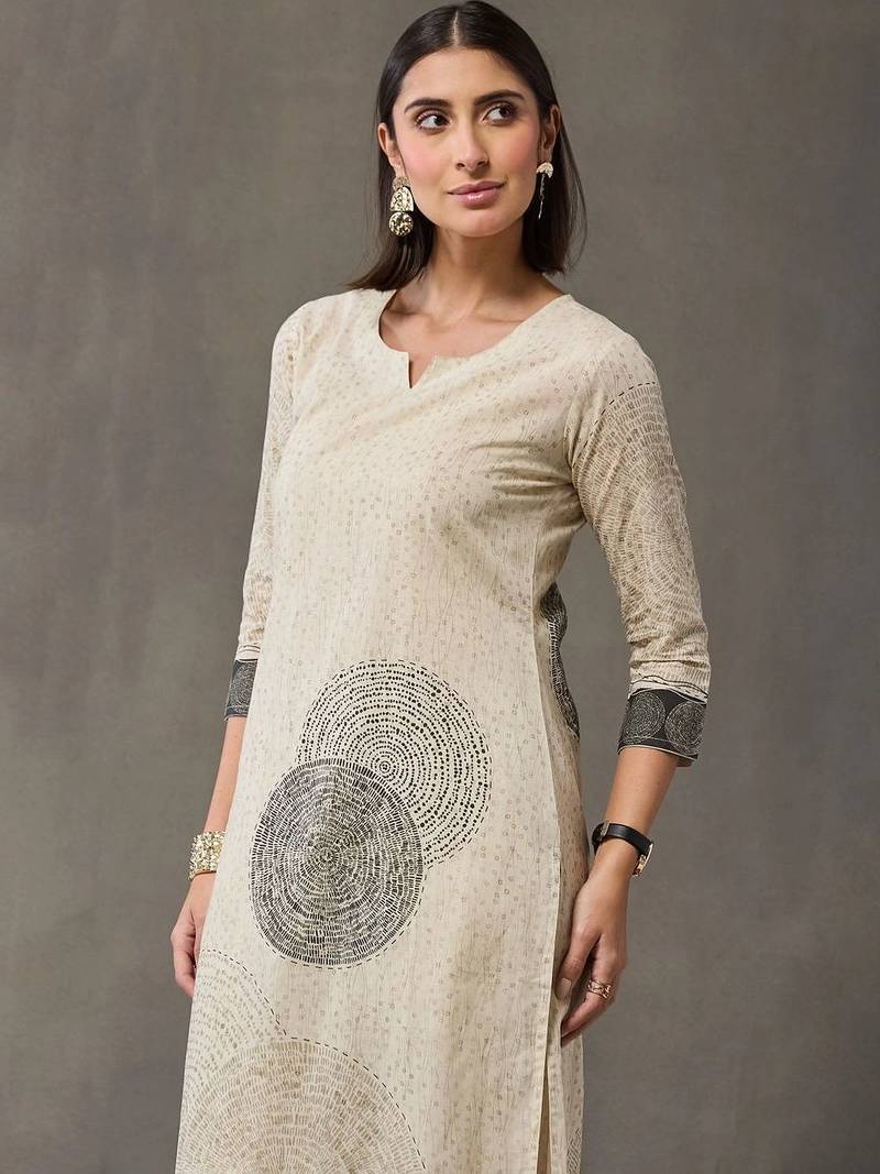 structured women printed kurta with trousers with dupatta