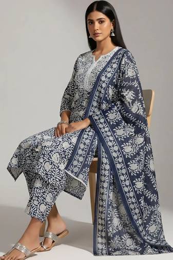 workwear women printed kurta with trousers with dupatta