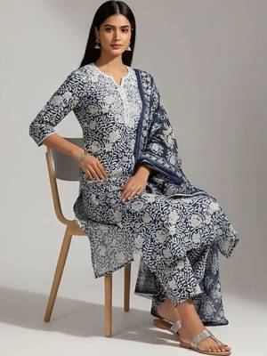 workwear women printed kurta with trousers with dupatta 4