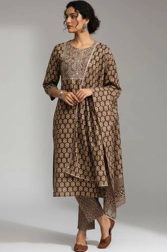 tailored women printed kurta with trousers with dupatta
