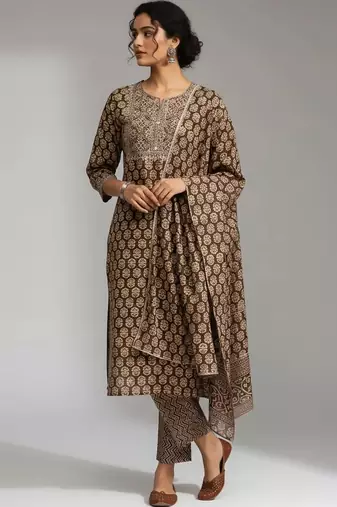 tailored women printed kurta with trousers with dupatta