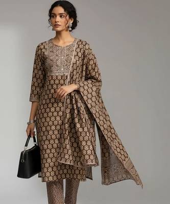 tailored women printed kurta with trousers with dupatta 3