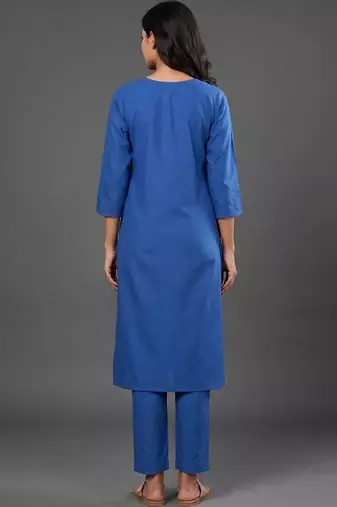 structured women kurta with trousers with dupatta