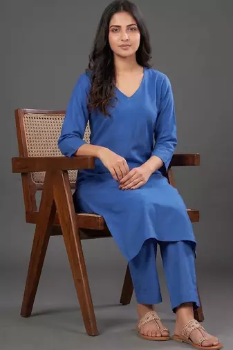 structured women kurta with trousers with dupatta