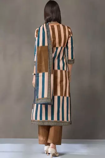 smart women printed kurta with trousers with dupatta