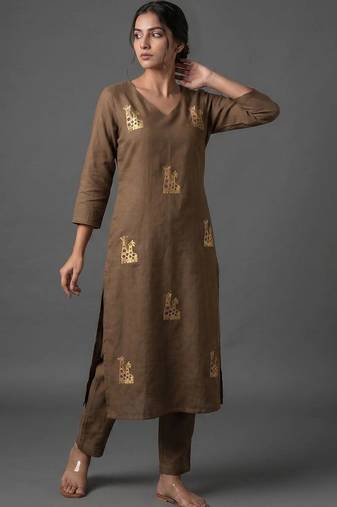 structured women embroidered kurta with trousers