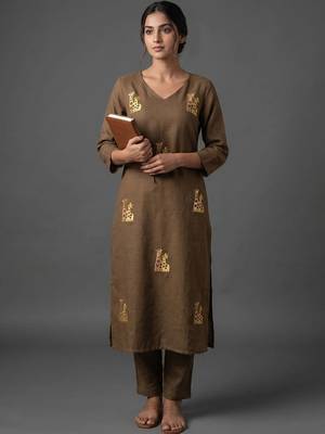 structured women embroidered kurta with trousers 5