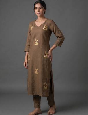 structured women embroidered kurta with trousers 6