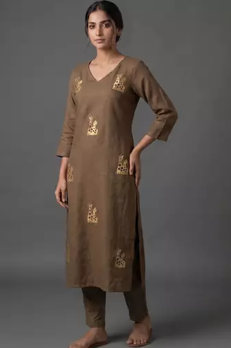 structured women embroidered kurta with trousers