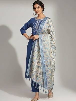 smart women embroidered kurta with trousers with dupatta 1